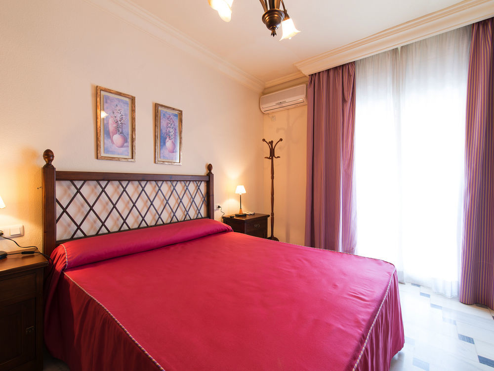 Hostal San Francisco Granja de Torrehermosa エクステリア 写真